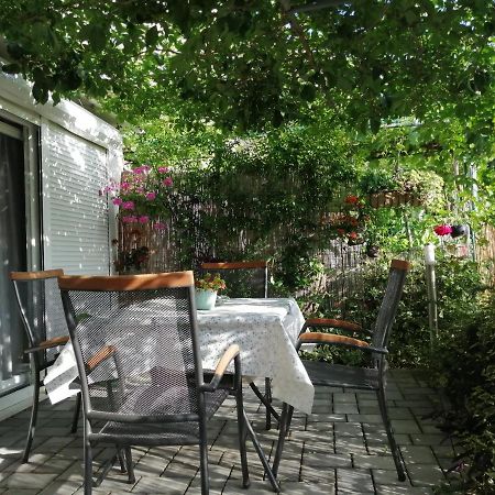 Apartment Golden Dreams Podstrana Bagian luar foto