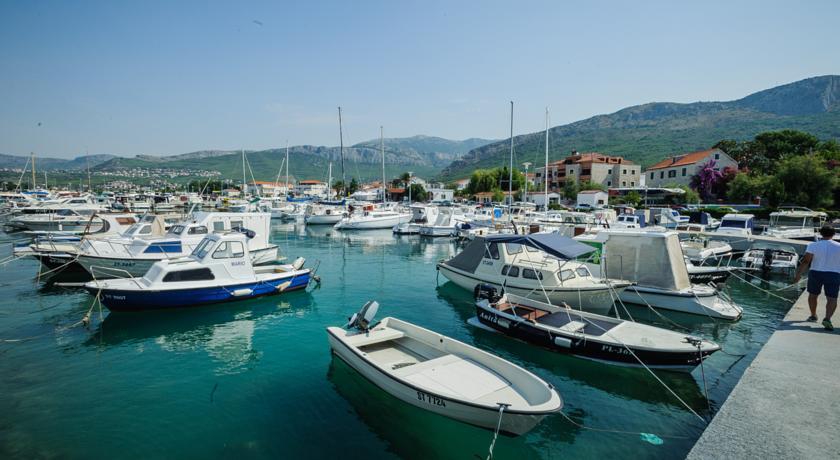 Apartment Golden Dreams Podstrana Bagian luar foto