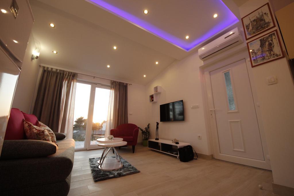 Apartment Golden Dreams Podstrana Bagian luar foto