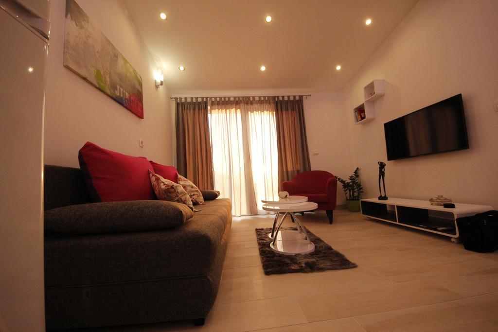 Apartment Golden Dreams Podstrana Bagian luar foto