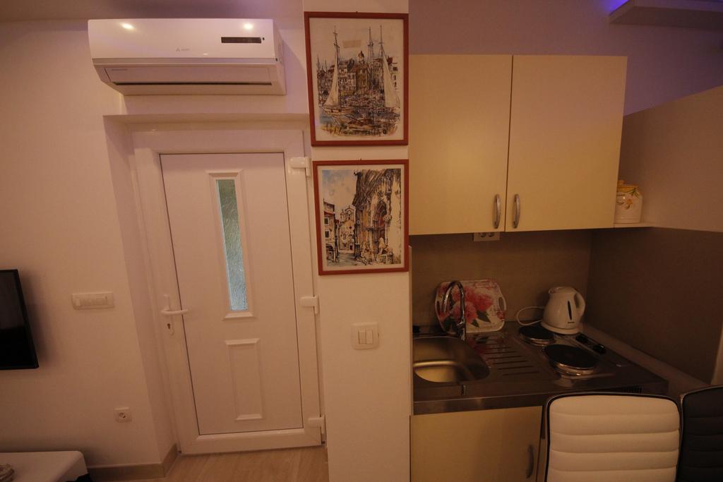 Apartment Golden Dreams Podstrana Bagian luar foto