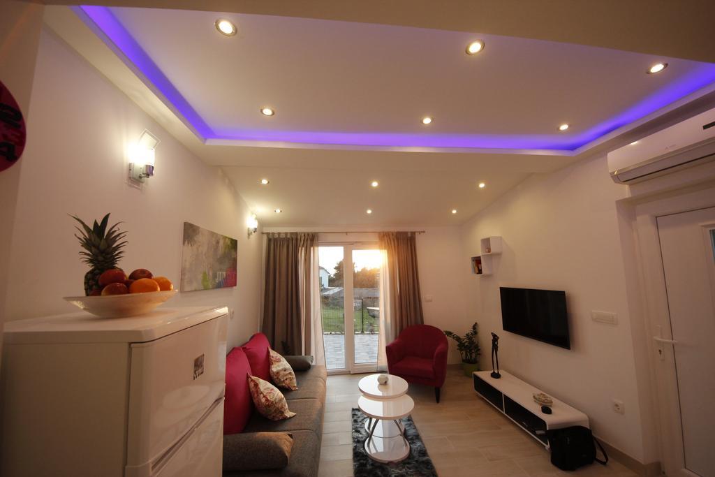 Apartment Golden Dreams Podstrana Bagian luar foto