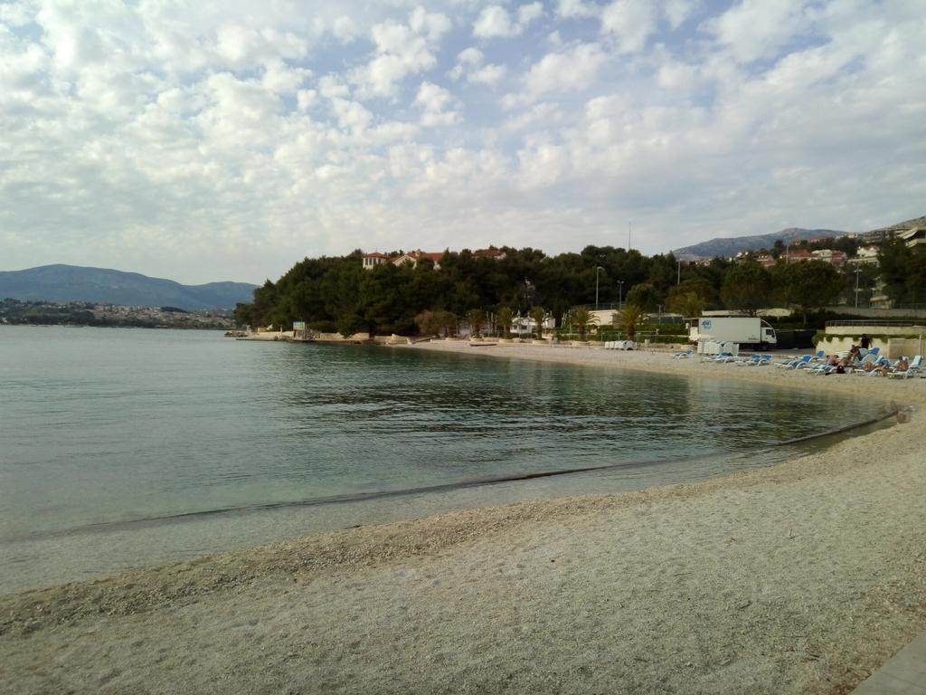 Apartment Golden Dreams Podstrana Bagian luar foto