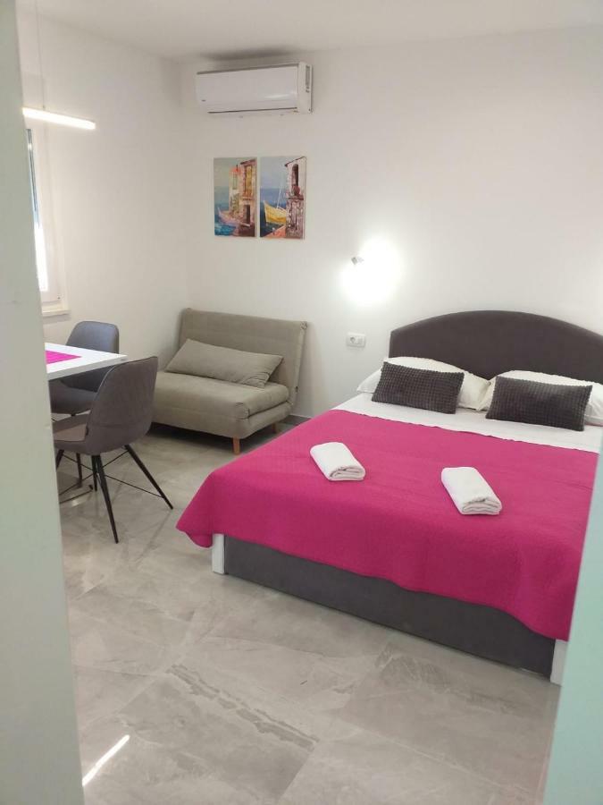 Apartment Golden Dreams Podstrana Bagian luar foto