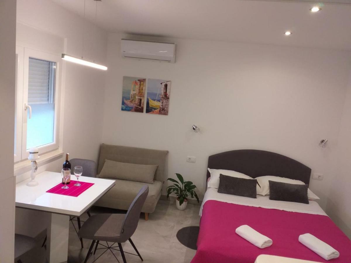 Apartment Golden Dreams Podstrana Bagian luar foto