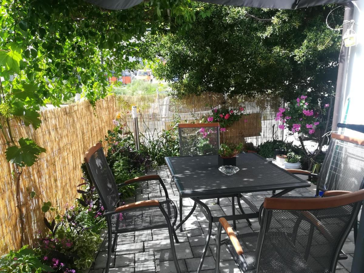 Apartment Golden Dreams Podstrana Bagian luar foto