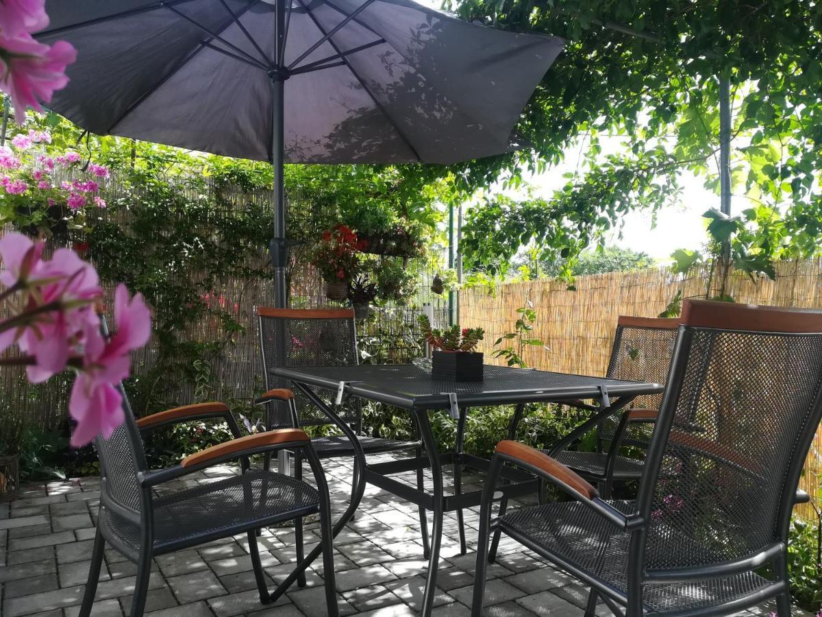 Apartment Golden Dreams Podstrana Bagian luar foto